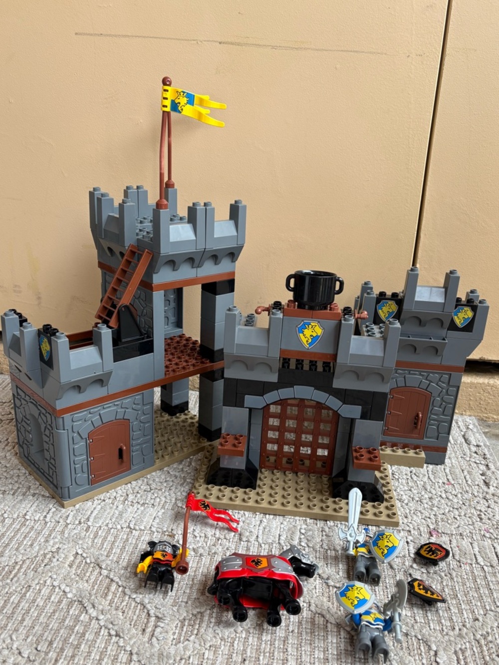 2004 Lego Duplo Knights Castle